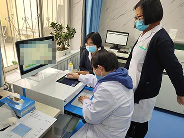 GK-7000超声草莓视频黄色成人检测仪走进社区卫生院安装使用造福更多群众